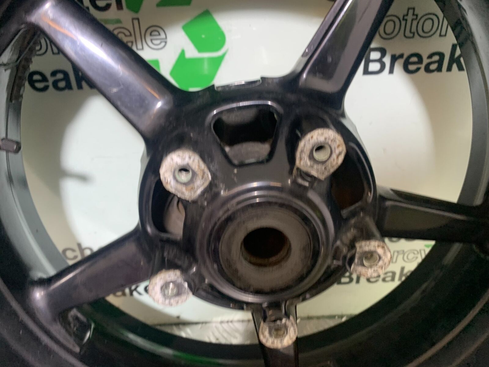 KTM 990 SUPERMOTO T REAR WHEEL  YEAR 2010-2011  (CMB1127)