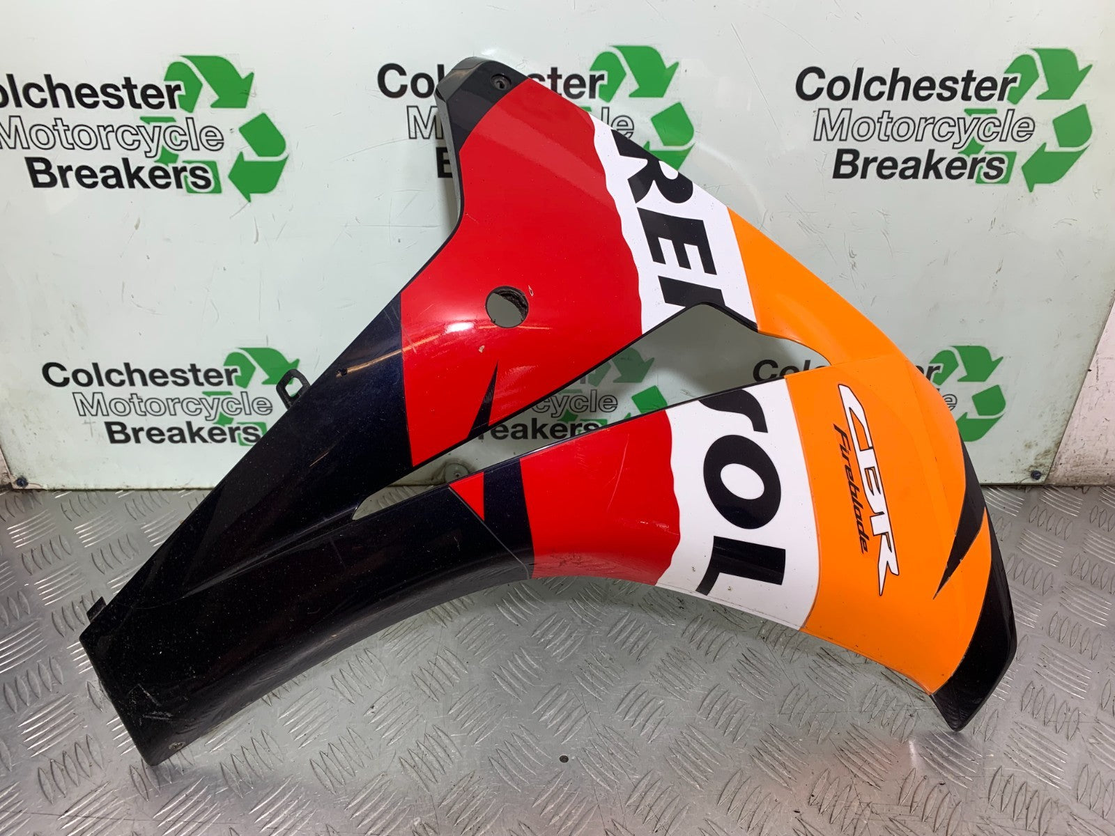HONDA CBR1000 RR  LEFT FAIRING PANEL YEAR  2008-2011 (CMB1330)