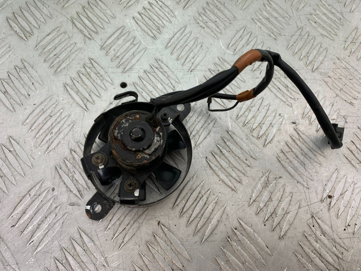 HONDA XL125 VARADERO RADIATOR FAN   YEAR 2001-2006  (CMB1304)