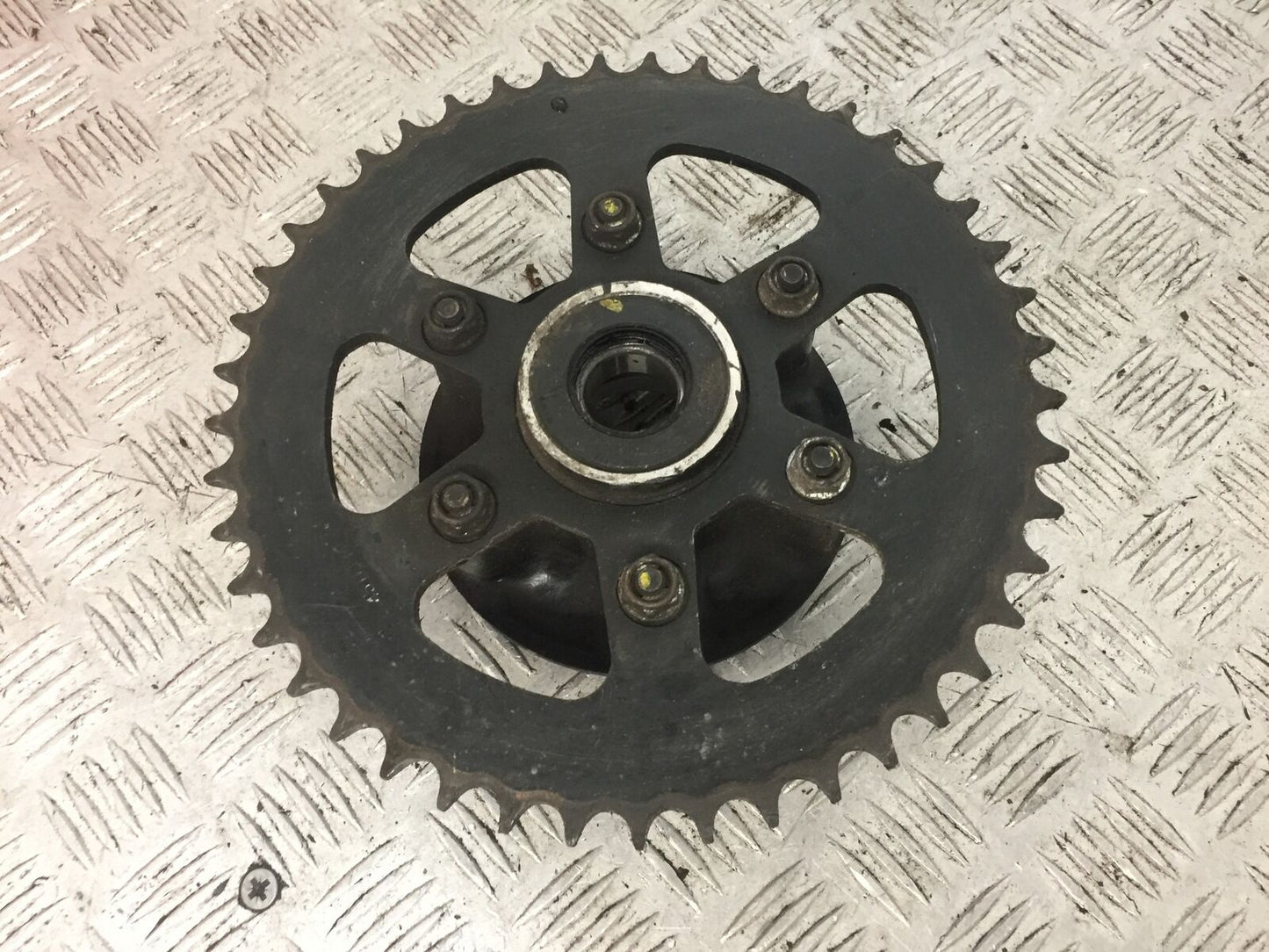 KTM DUKE 125 SPROCKET CARRIER YEAR 2017-2022 (STOCK 758)