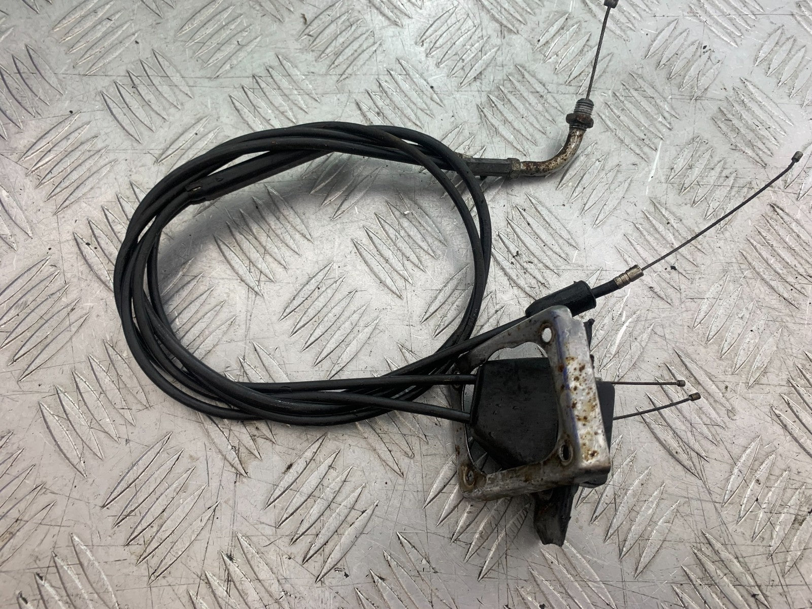 SUZUKI GP100 GP 100 THROTTLE CABLES YEAR 1978-1988 (CMB1259)