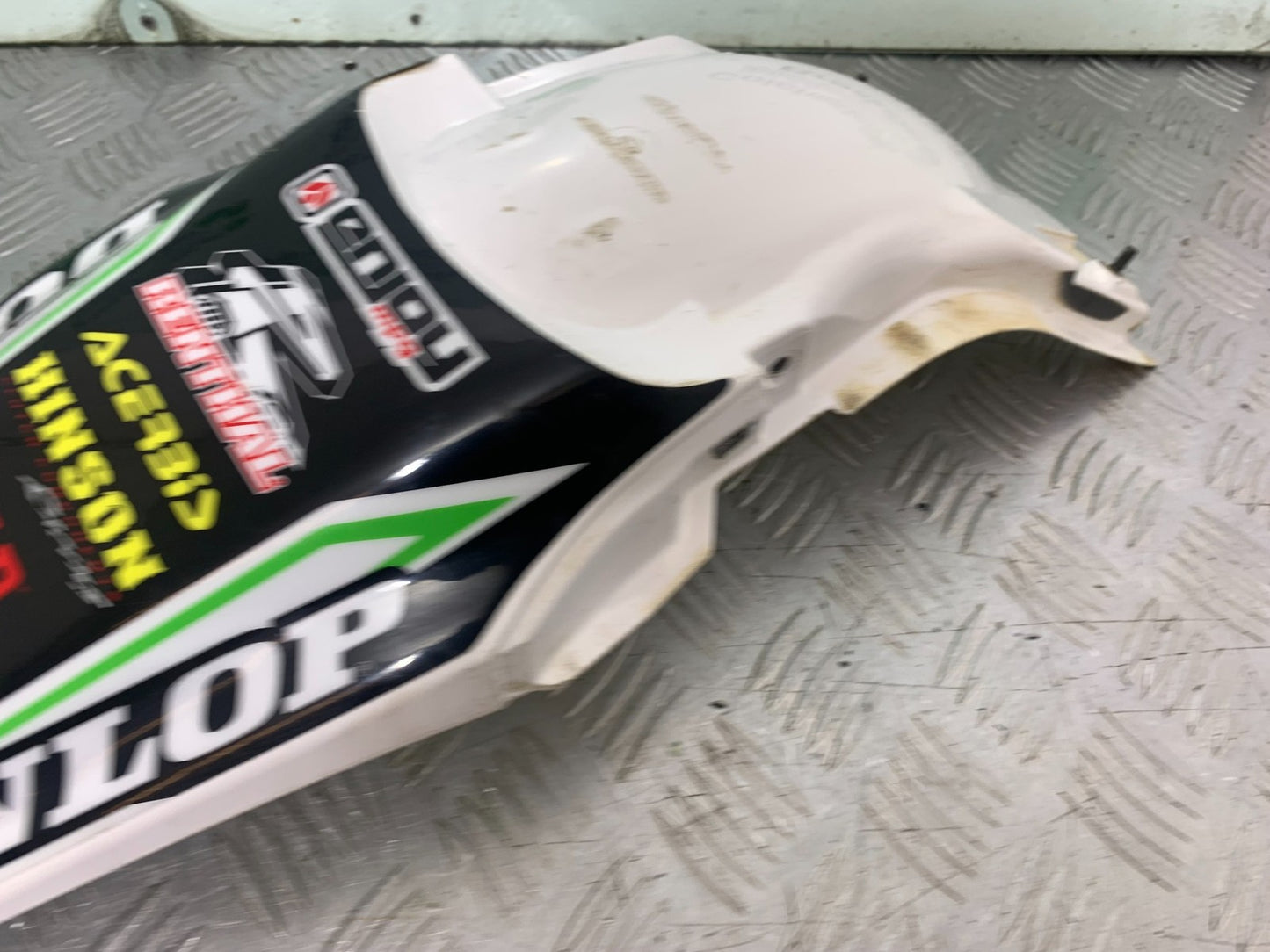 KAWASAKI KXF450 KXF 450 REAR MUDGUARD  YEAR 2013 CMB1217)