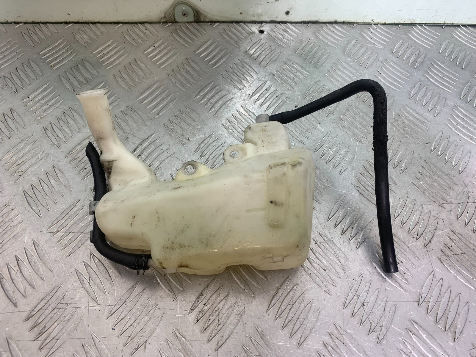 TRIUMPH 675 STREET TRIPLE COOLANT BOTTLE   2013-2016 (CMB1186)