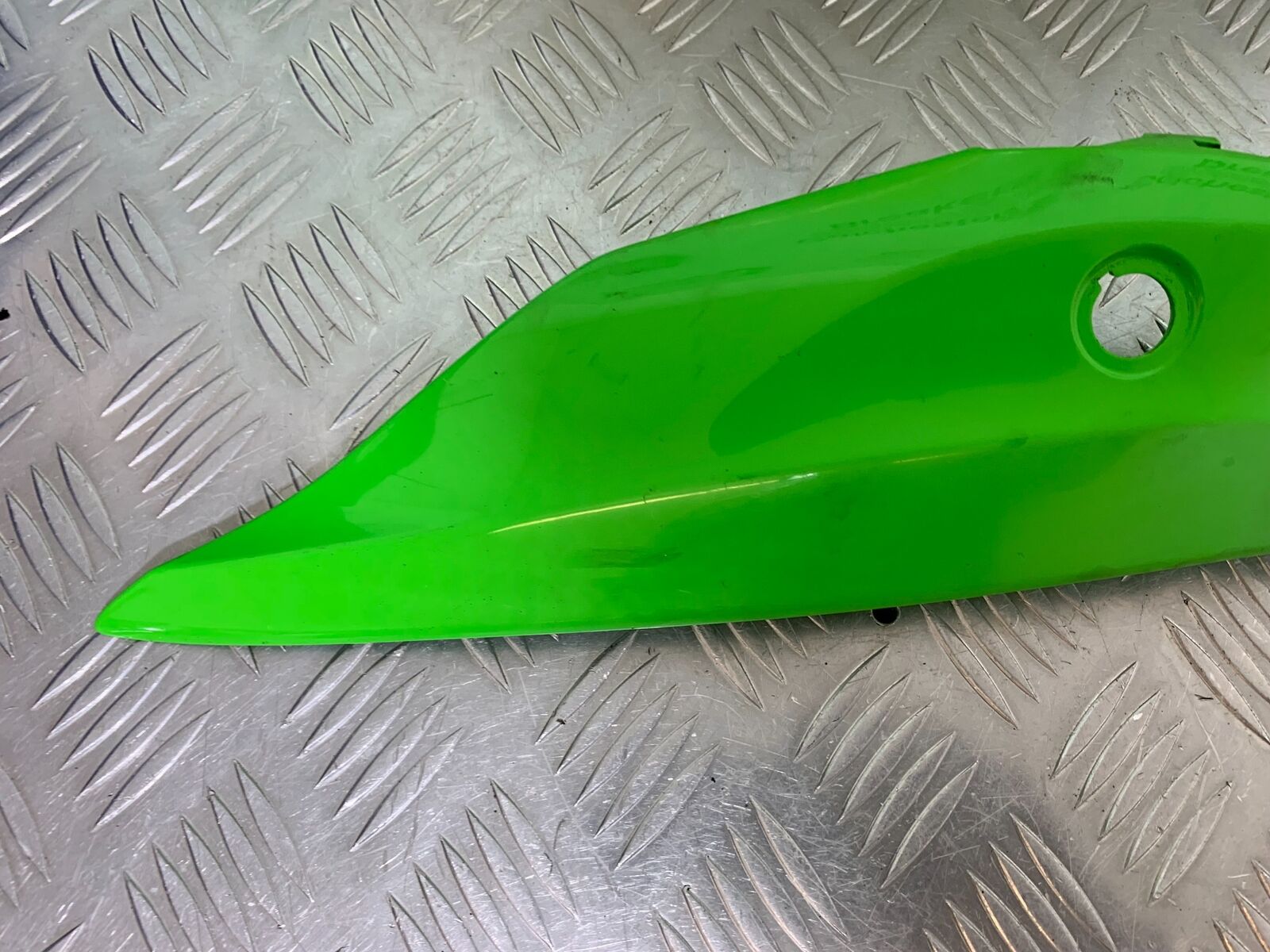 KAWASAKI ZX10R ZX 10R RIGHT SEAT PANEL YEAR 2016-2020 (CMB1015)