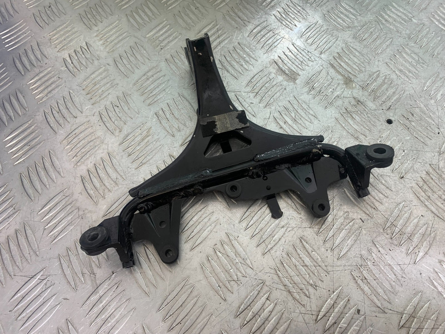 KAWASAKI ZX9R ZX9 E1 FAIRING BRACKET   YEAR 2000-01 (CMB1171)