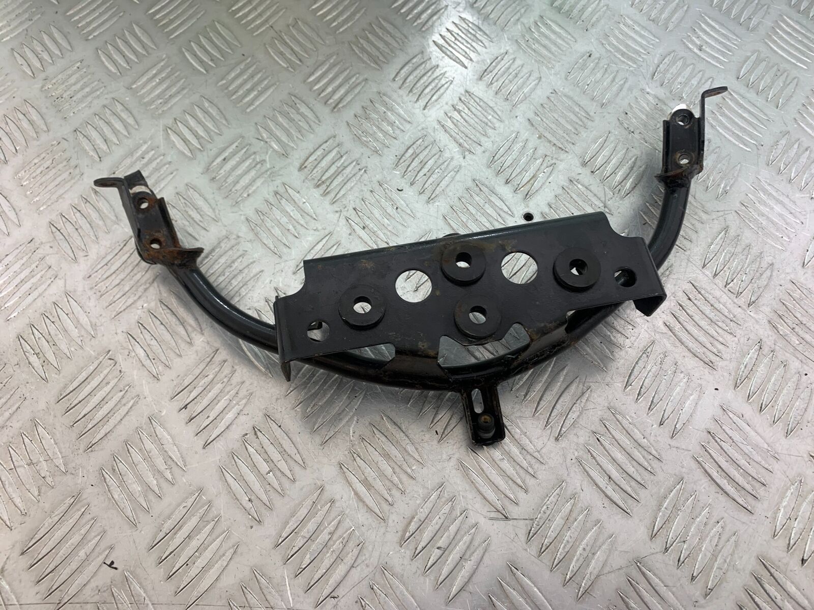 KAWASAKI Z750 Z 750 FAIRING BRACKET YEAR 2004-2006  (CMB1104)