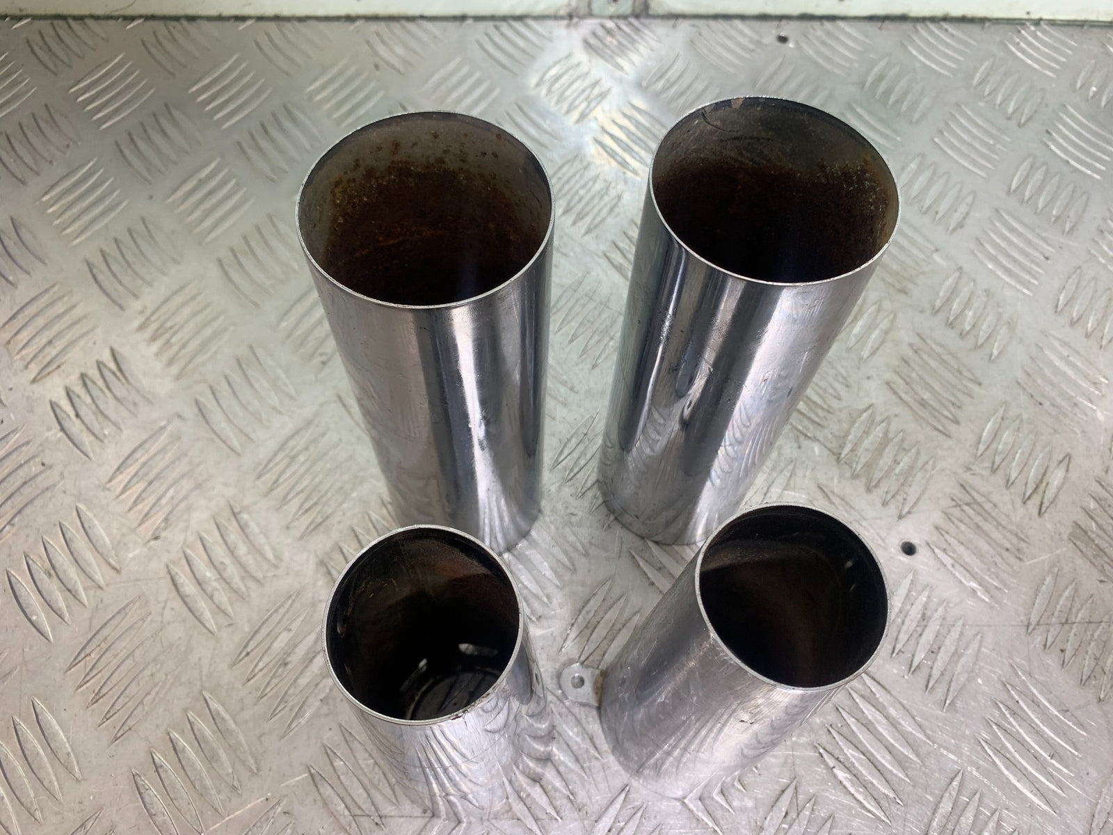 KAWASAKI VN1500 CLASSIC TOP AND BOTTOM FORKS COVERS    YEAR 1999 -2006 (CMB1166)