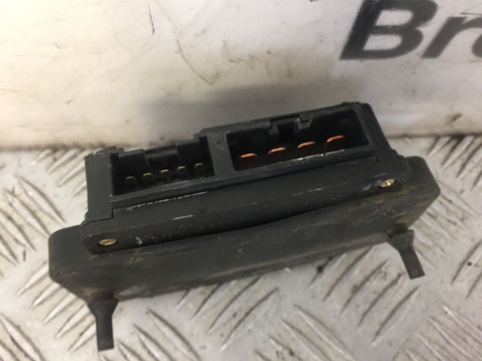 KAWASAKI ZX6R ZX6 J FUSE BOX  YEAR 2000  (STOCK 456)
