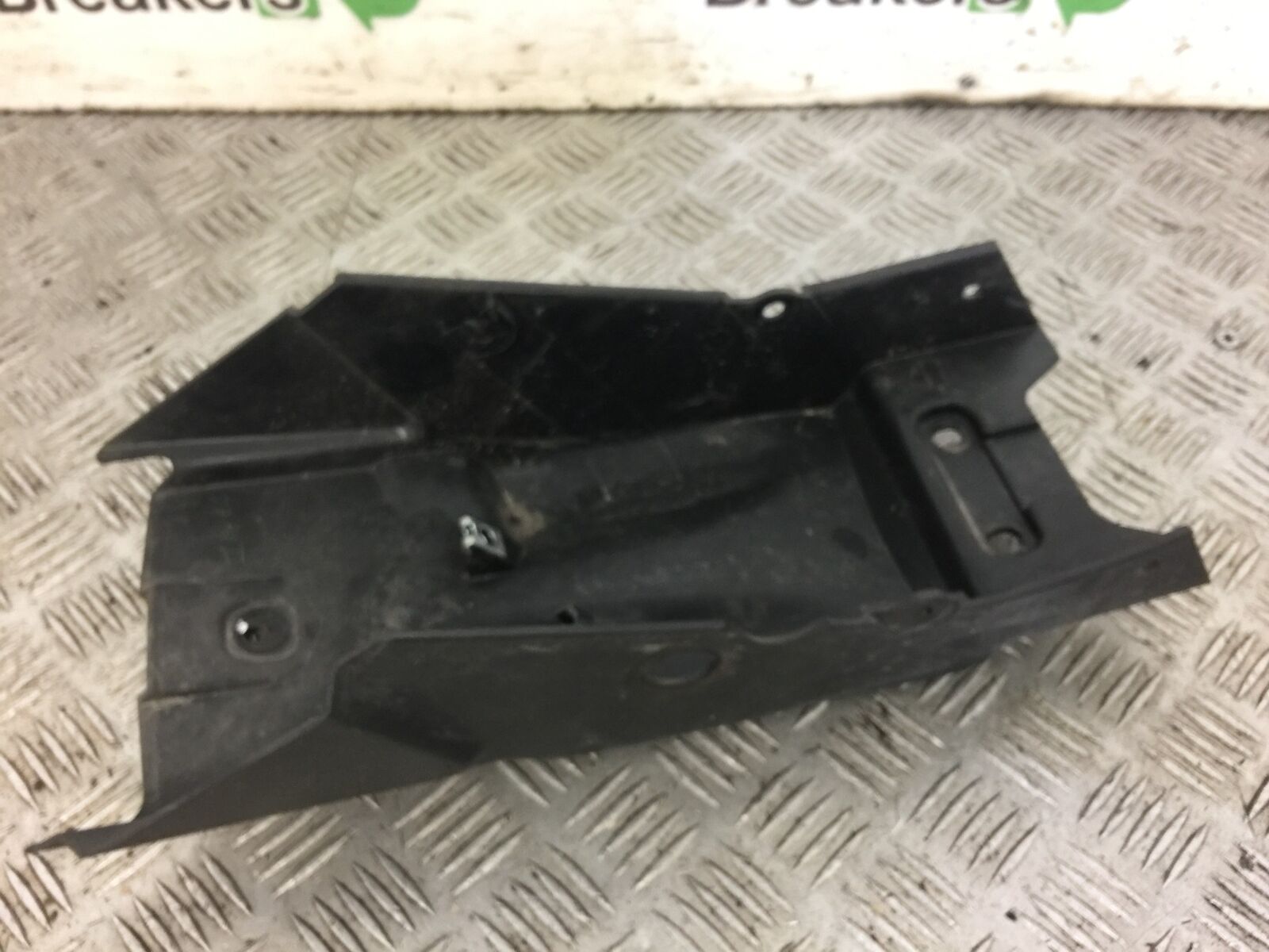 KTM RC125 RC 125 UNDERTRAY 2014 2017 (STOCK 569)