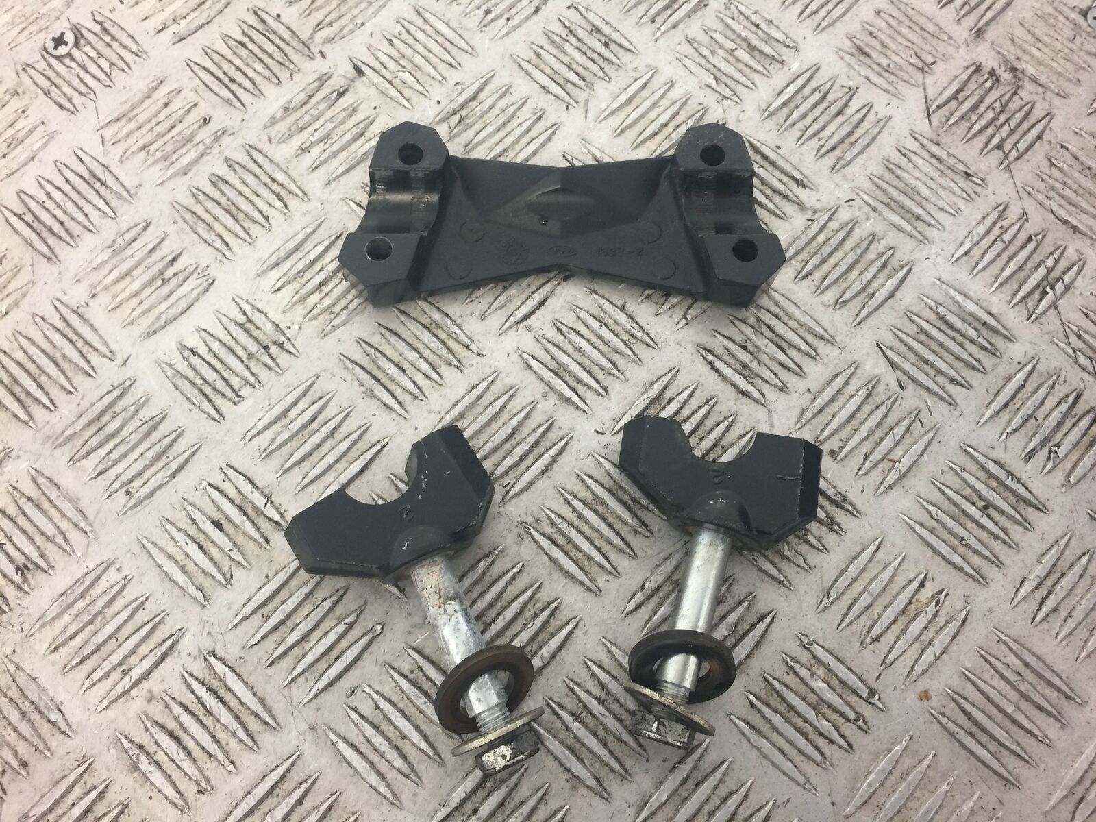 KAWASAKI Z750 Z 750 BAR CLAMPS YEAR 2009