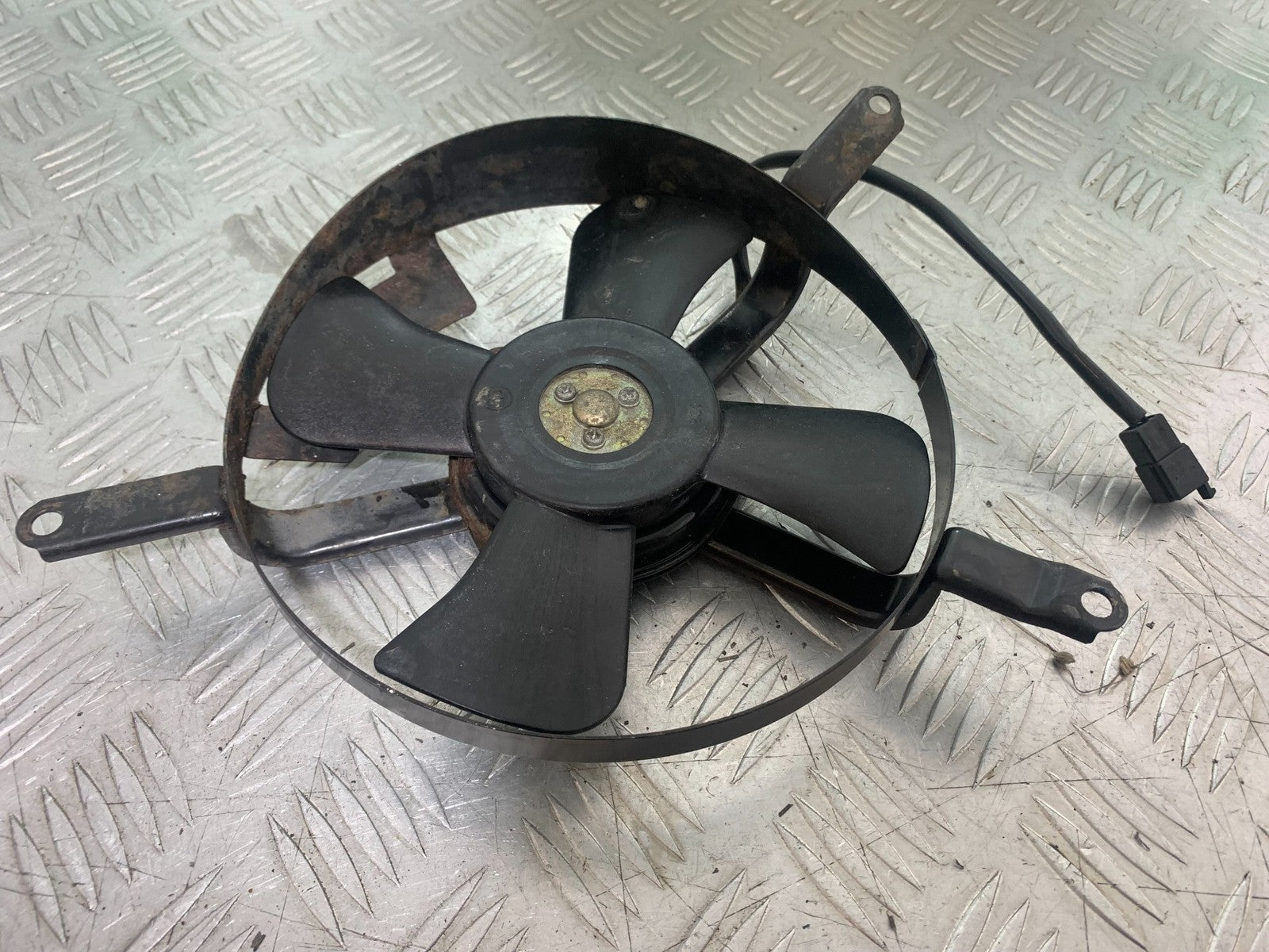 KAWASAKI ZX9R ZX9 E1 RADIATOR FAN  YEAR 2000-01 (CMB1171)
