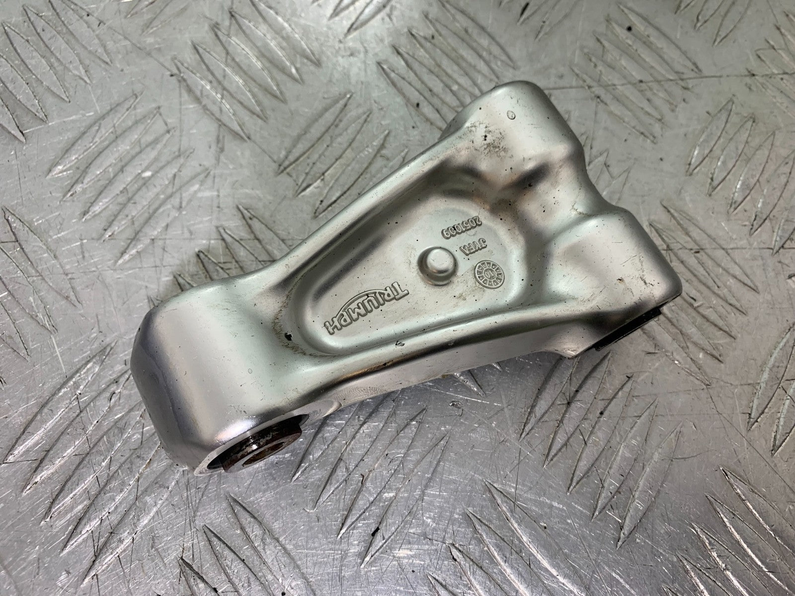 TRIUMPH 1050 SPRINT GT REAR SHOCK LINKAGE  YEAR 2010-2016 (CMB1250)
