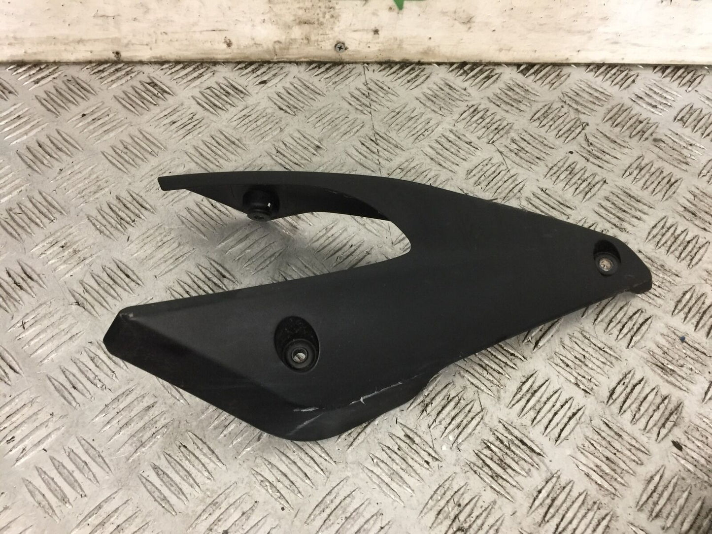 YAMAHA MT03 INFILL COVER  YEAR 2018  (STOCK 801)