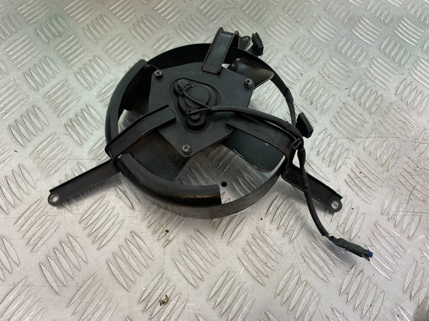 KAWASAKI ZZR1100 D RADIATOR FAN YEAR 1993-2001 (CMB1189)