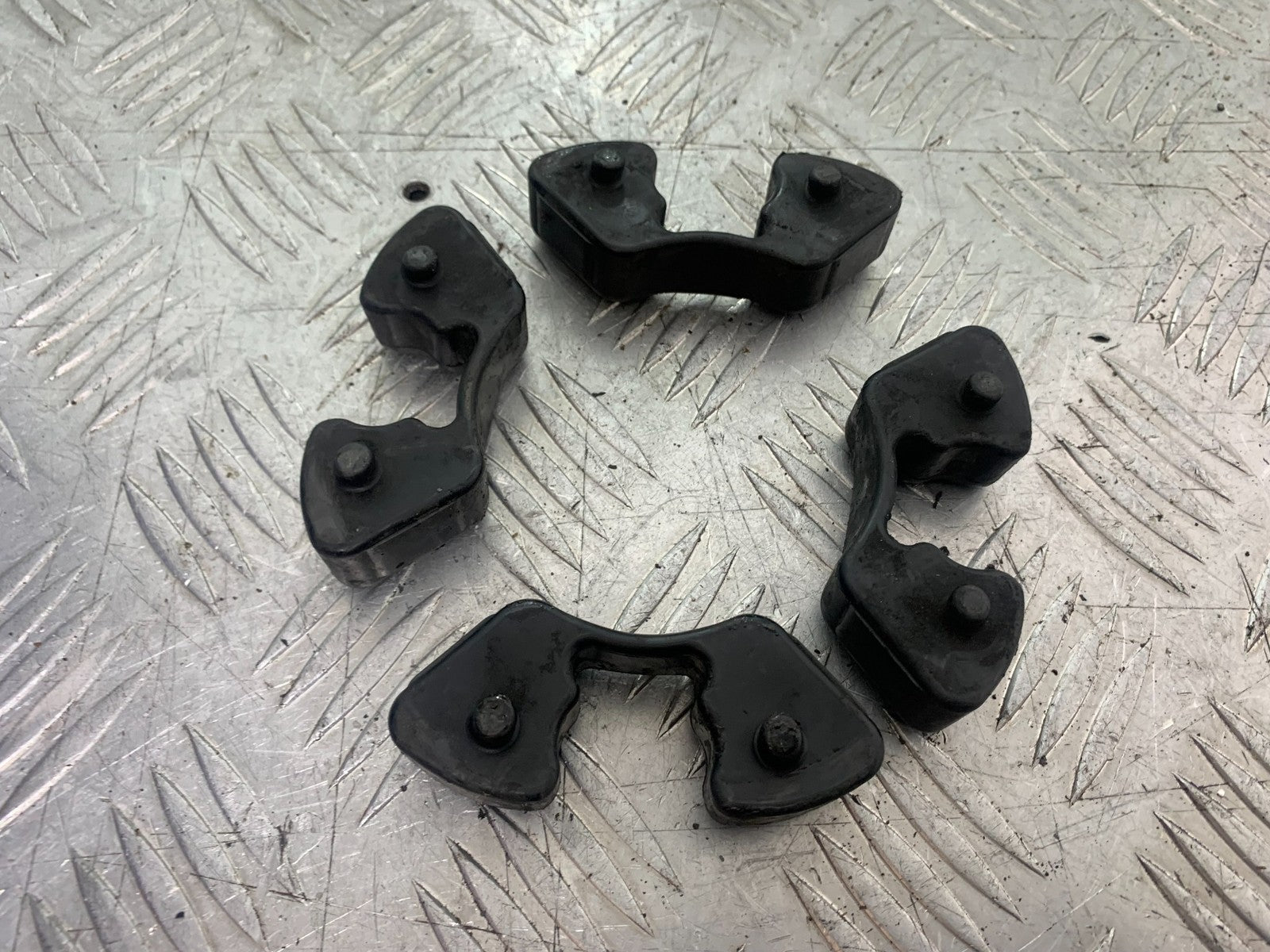 KAWASAKI ZX9R ZX9 C CUSH DRIVE RUBBERS  YEAR 1998-99 (CMB1213)