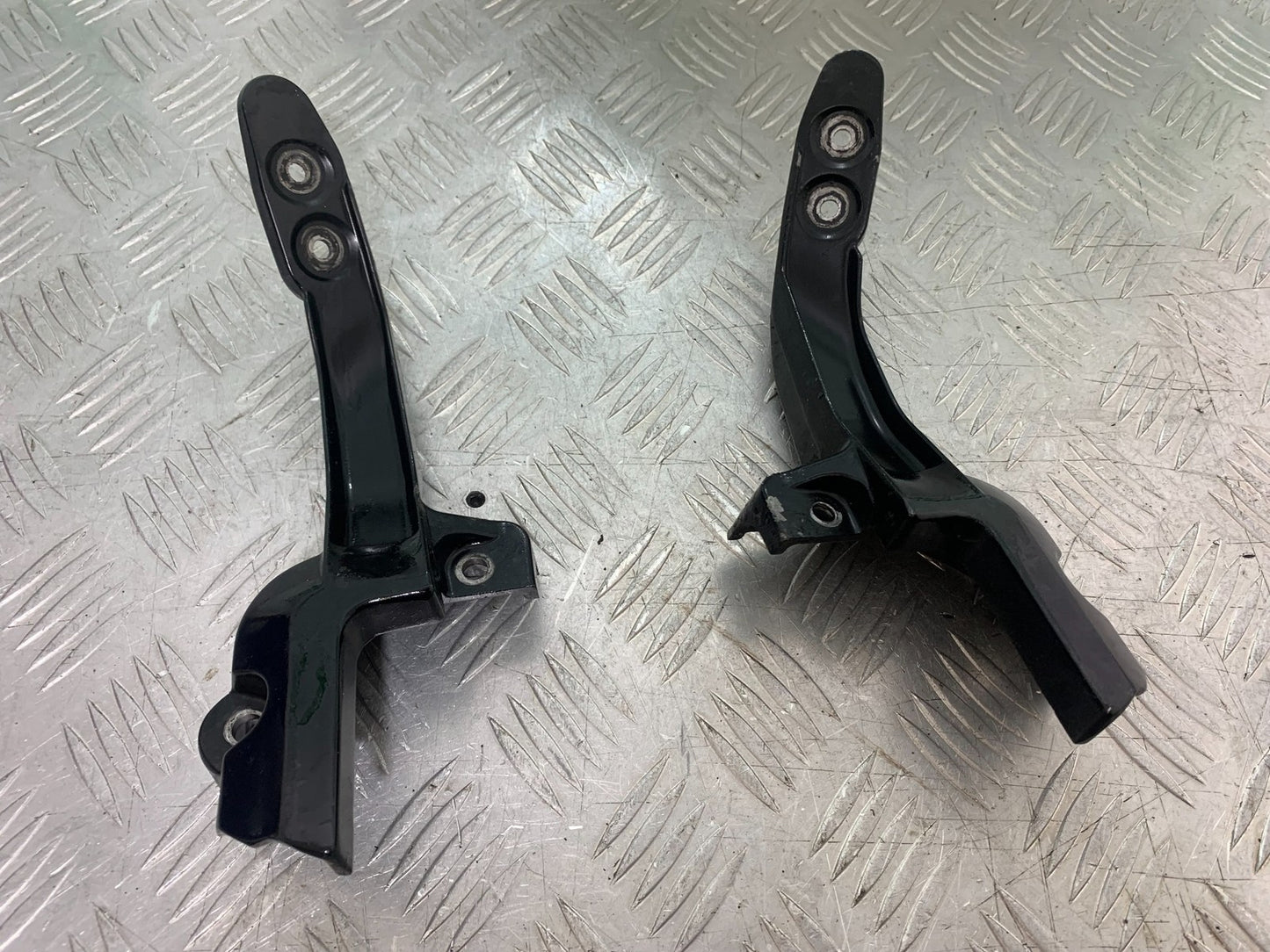 YAMAHA FZS600 FAZER 600 MIRROR ARMS YEAR 1998-2001 (CMB1267)