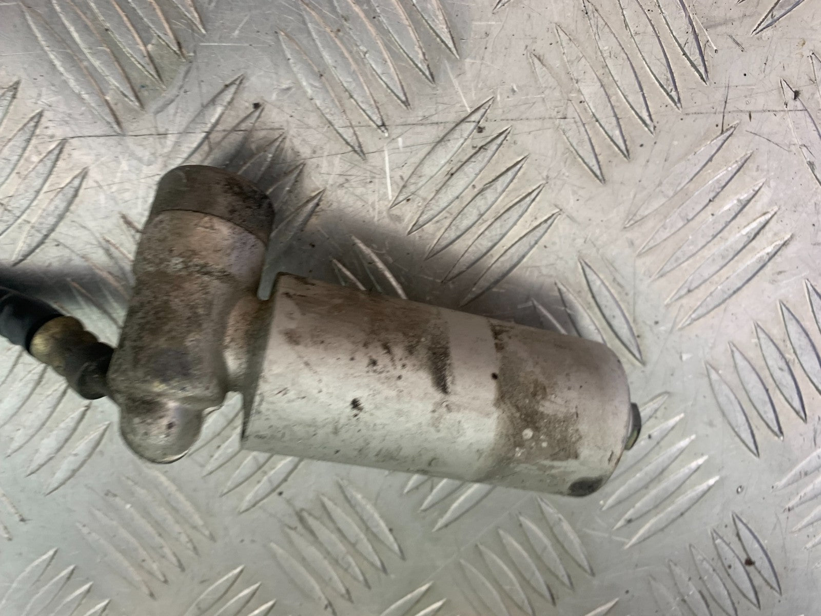 YAMAHA YZF1000 THUNDERACE REAR SHOCK   YEAR 1997-2000 (CMB1204)
