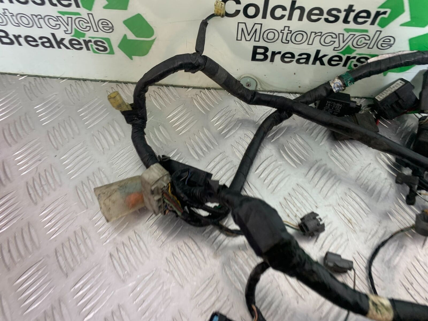 HONDA CBR1100 BLACKBIRD WIRING LOOM  YEAR 1999-2005  (CMB1103)