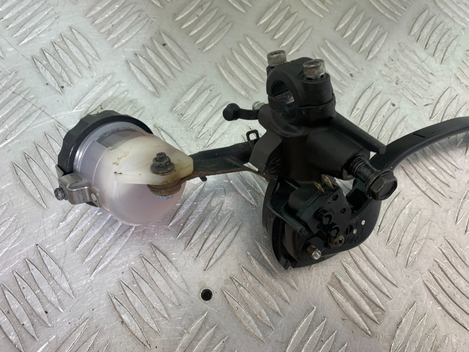 KAWASAKI ZX10R ZX 10R FRONT BRAKE MASTER CYLINDER   YEAR 2011-2015 (CMB1154)
