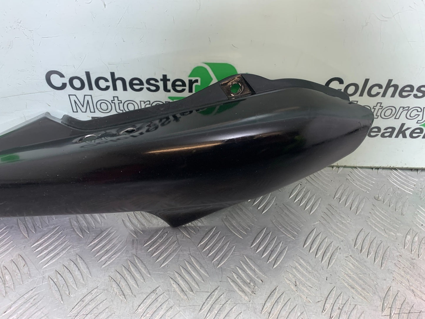YAMAHA FZS600 FAZER 600 RIGHT TAIL PIECE  YEAR 1998-2001 (CMB1267)