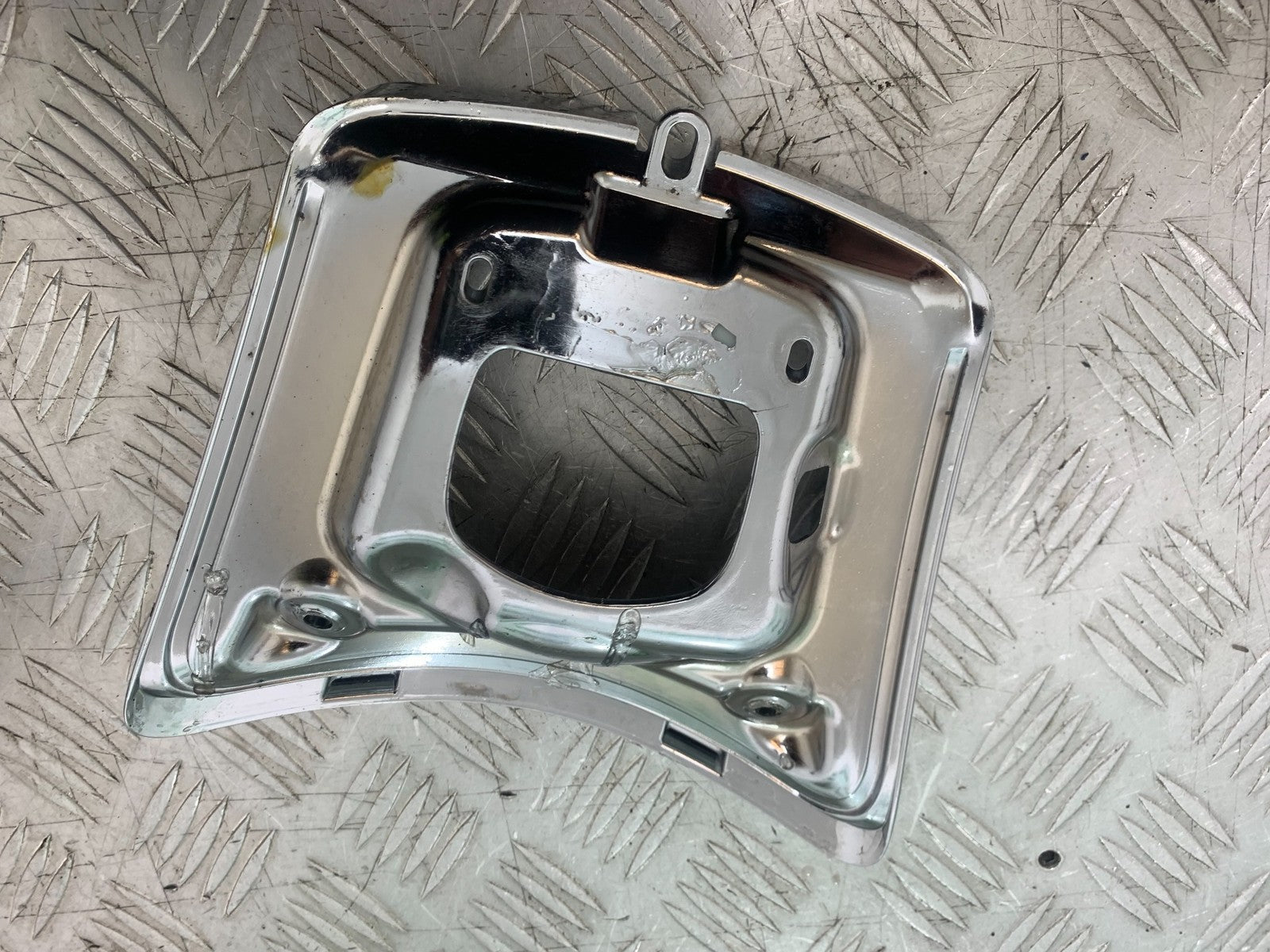 PIAGGIO VESPA GTS 125 REAR LIGHT MOUNTING COVER YEAR 2009-14 (CMB1261)