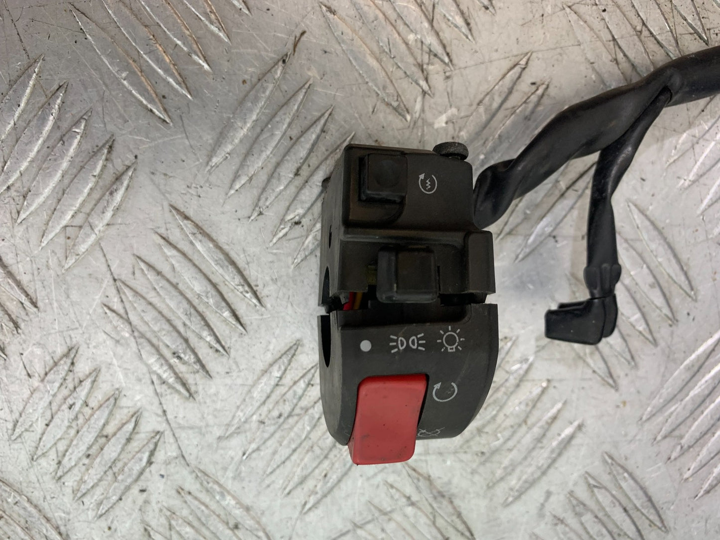 KAWASAKI ZX6R ZX6 J RIGHT SWITCH GEAR   YEAR 2000 (CMB1312)