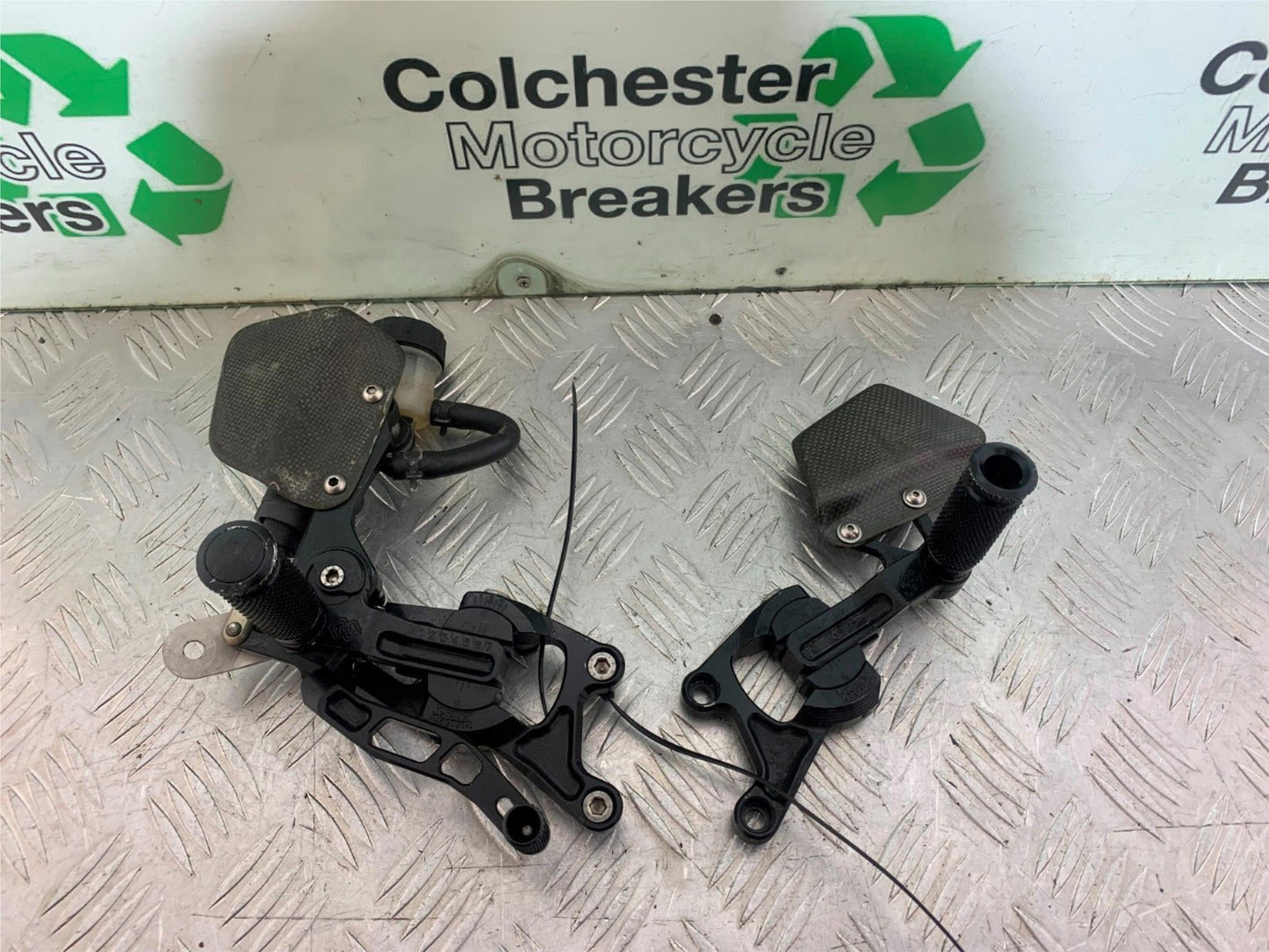 HONDA CBR1000RR CBR1000 RR FIREBLADE GILLES REARSETS HANGERS 2008-2011 (CMB1179)