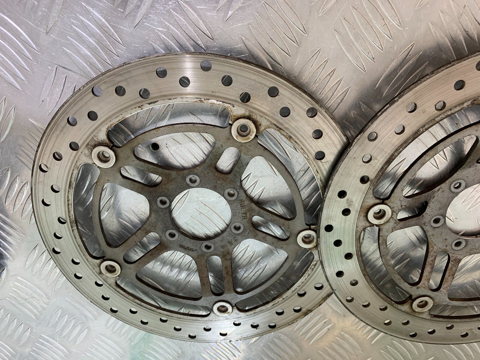 HONDA CB600 CB 600 HORNET FRONT BRAKE DISCS  YEAR 1998-2002 (CMB1011)