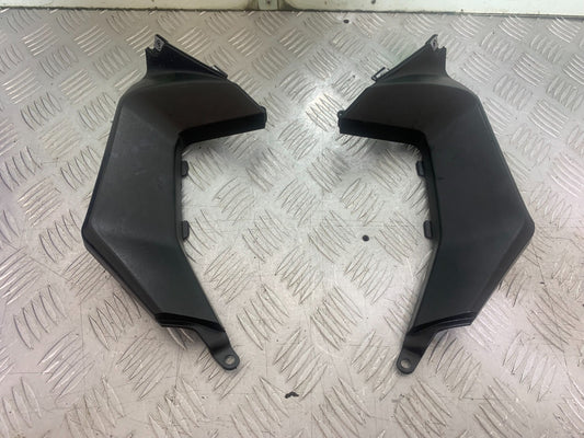 APRILIA SL750 SL 750 SHIVER LEFT & RIGHT TANK INFILLS  YEAR 2008-2016 (CMB1242)