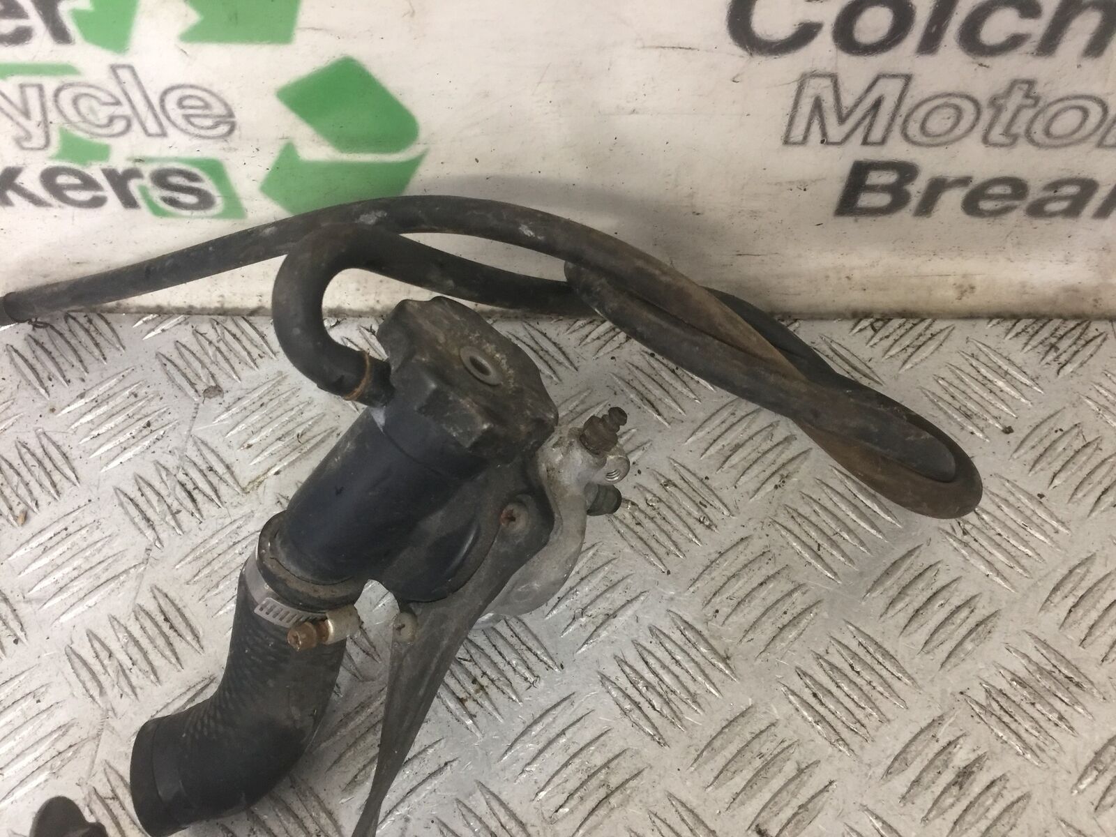 KAWASAKI ZZR600 ZZR 600 E THERMOSTAT  YEAR 1994-05 (STOCK 876)