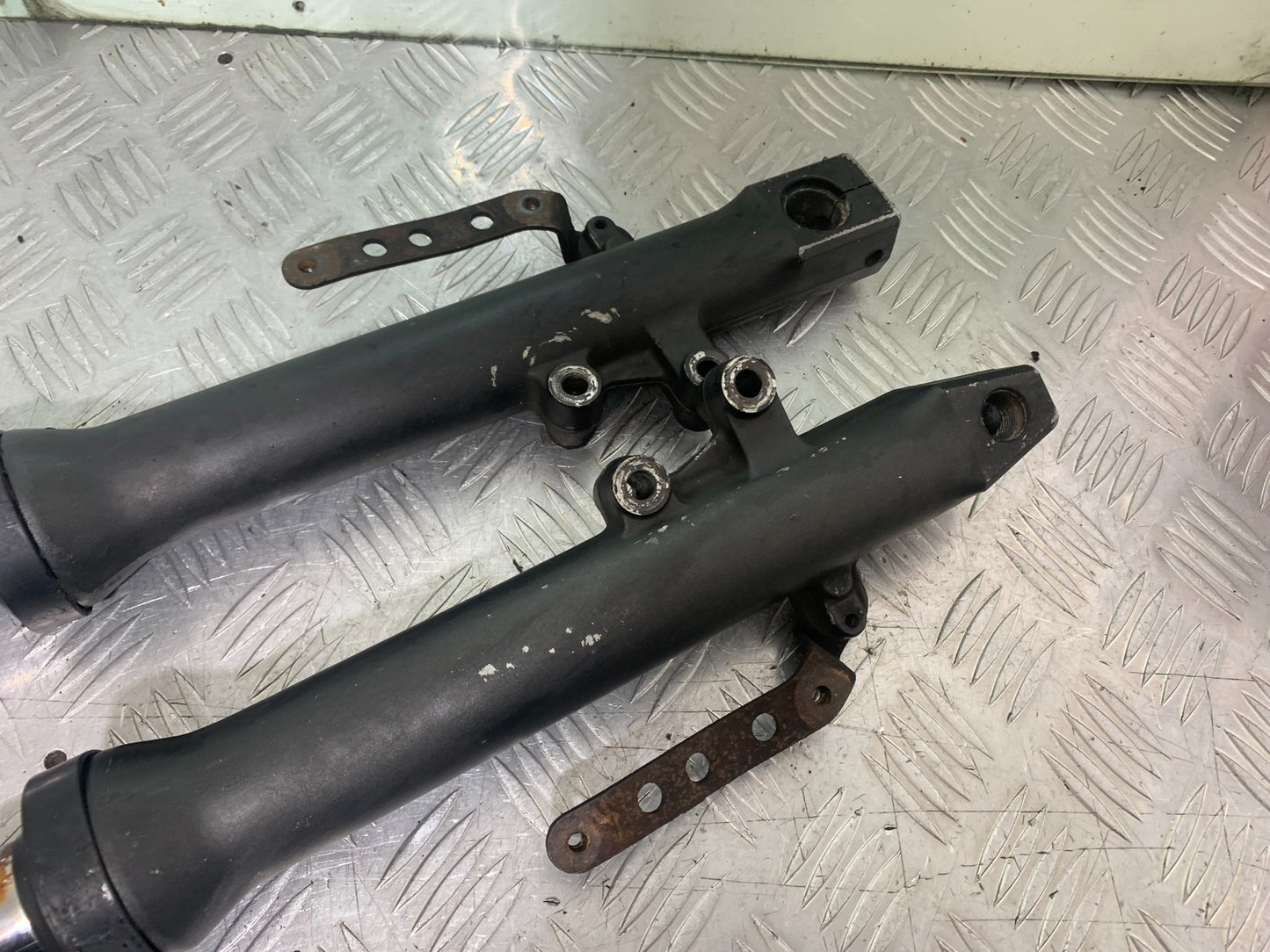 KAWASAKI Z750 Z 750 FORKS  YEAR 2004-2006  (CMB1234)