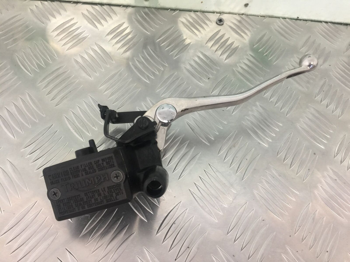 TRIUMPH TIGER 800 XRT FRONT MASTER CYLINDER YEAR 2015-2017  (STOCK 920)