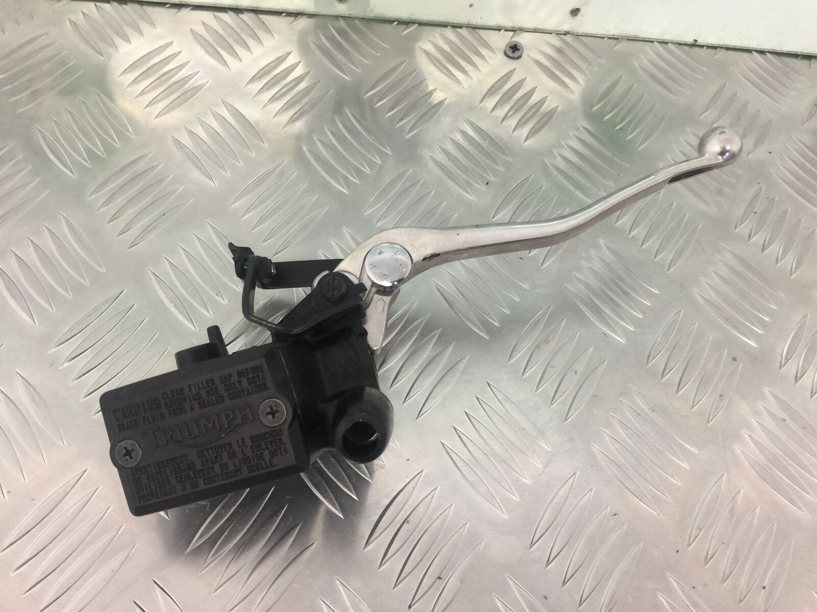 TRIUMPH TIGER 800 XRT FRONT MASTER CYLINDER YEAR 2015-2017  (STOCK 920)