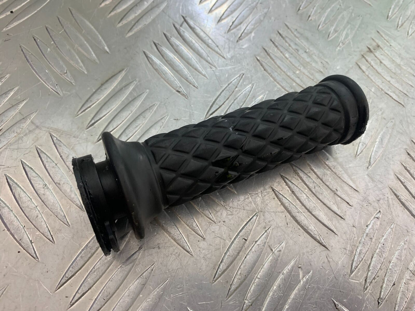 MUTT GT-SS 125 THROTTLE TWIST GRIP YEAR 2020- 2024 (CMB1085)