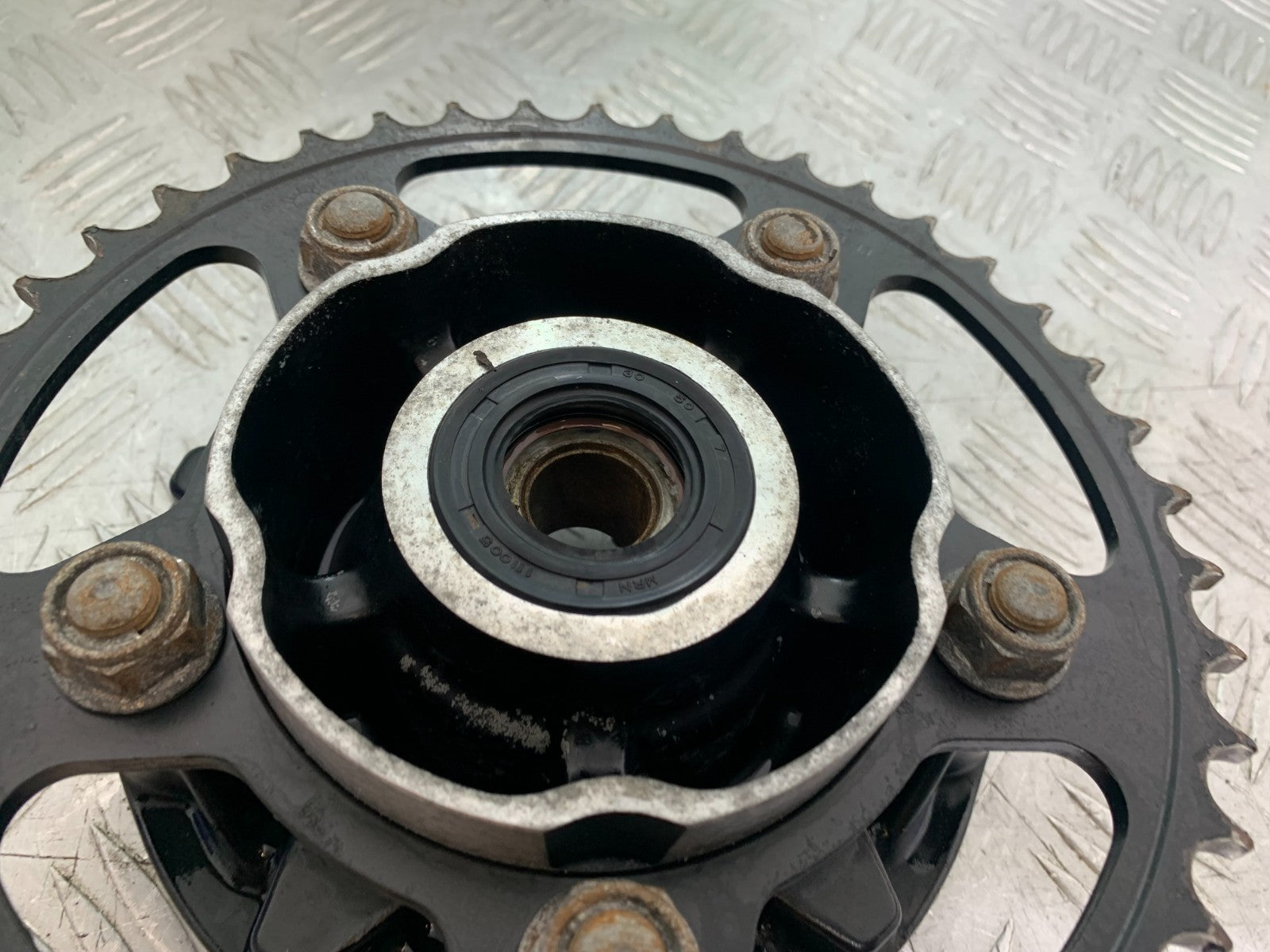 HONDA NC700 X REAR SPROCKET CARRIER  YEAR 2012-2014 (CMB1327)