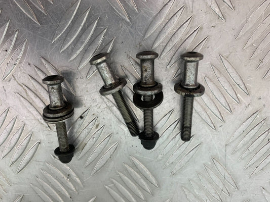 HONDA CBR1100 BLACKBIRD BUNGEE HOOKS  YEAR 1999-2005 (CMB1103)
