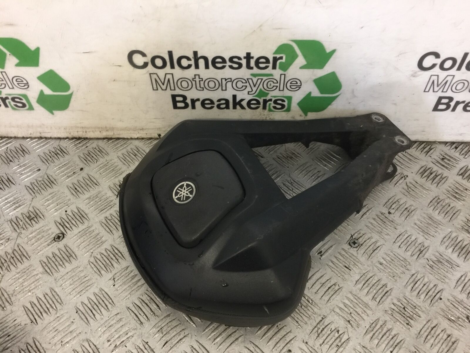 YAMAHA XMAX 125 XMAX-125 BACK REST  YEAR 2012 (STOCK 689)