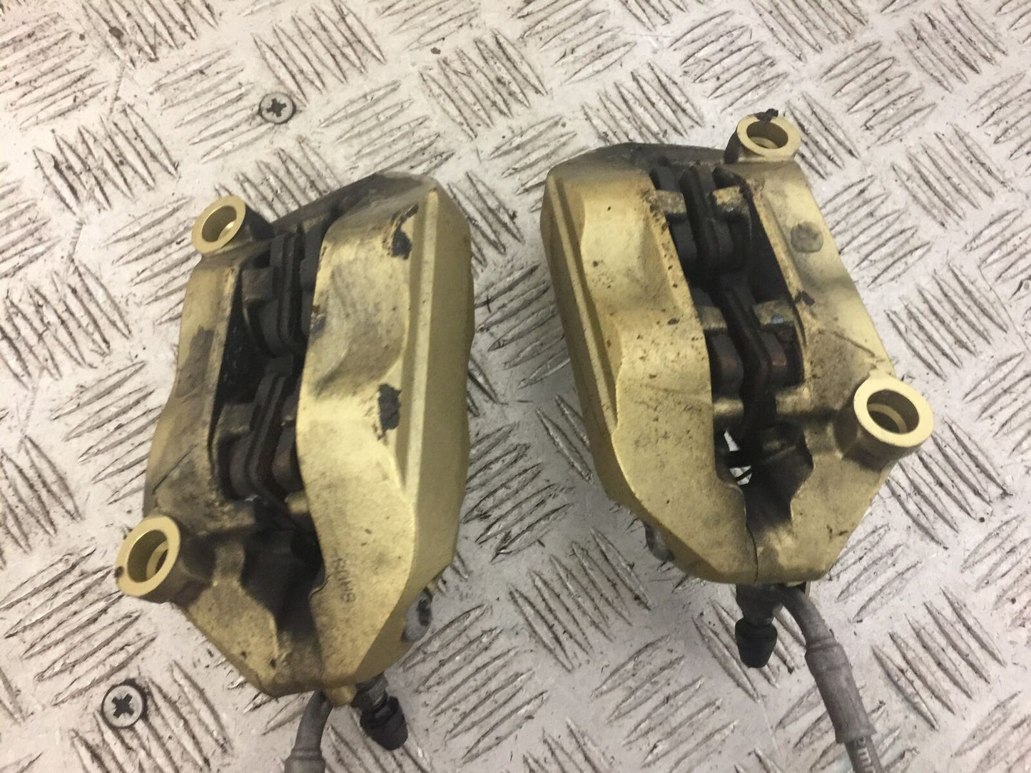 BMW S1000 R FRONT BRAKE CALIPERS  YEAR 2018  (STOCK 645)