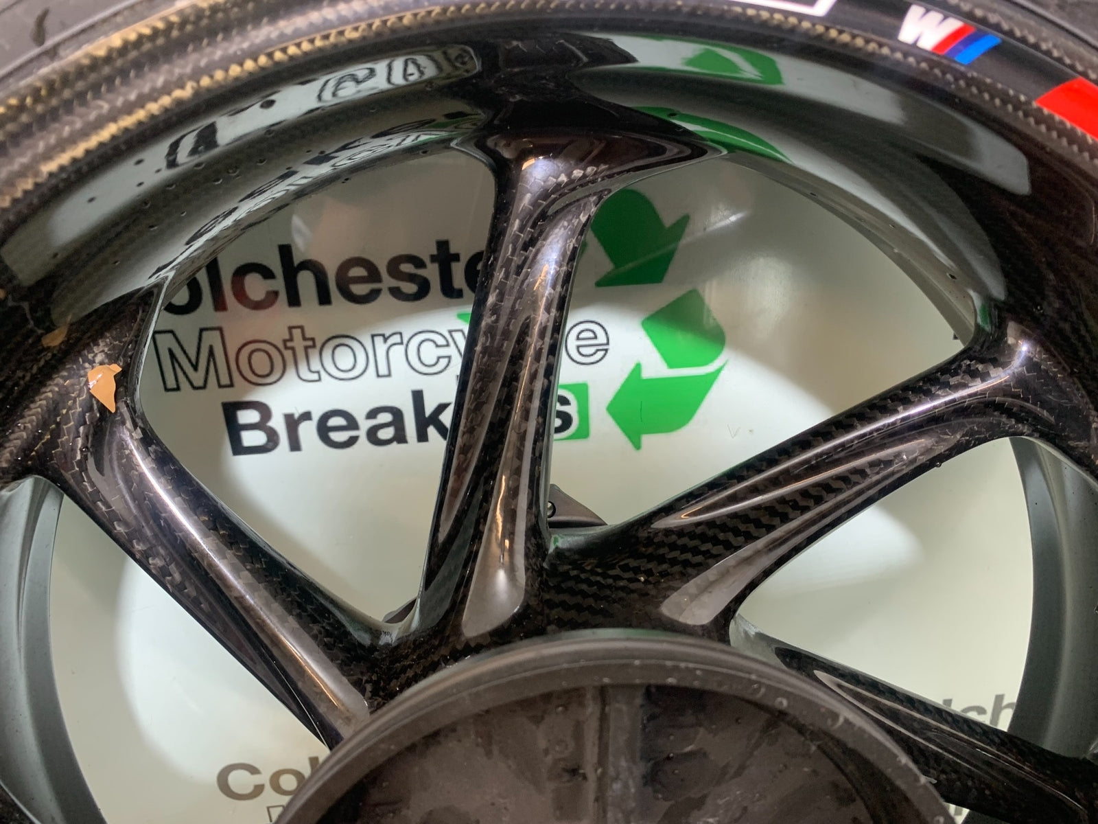 BMW M1000 R CARBON REAR WHEEL  YEAR 2023-2024 (CMB1140)