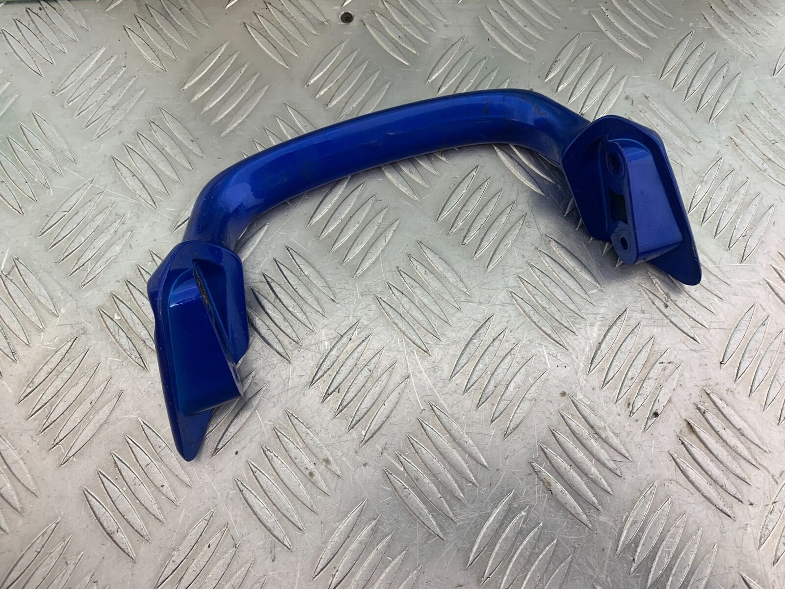 HONDA CBR1100 BLACKBIRD GRAB RAIL  YEAR 1999-2005 (CMB1103)