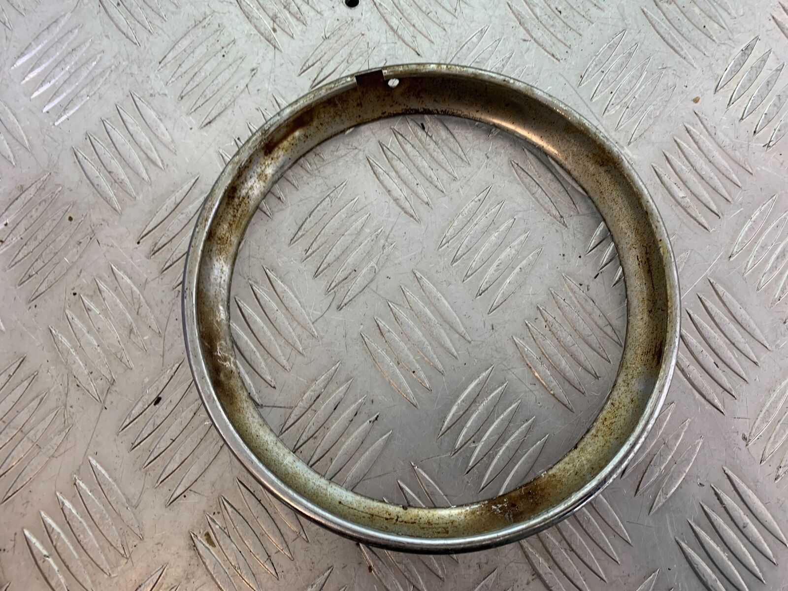 HONDA CX500 CX 500 HEADLIGHT RIM   YEAR 1978-81  (CMB1079)