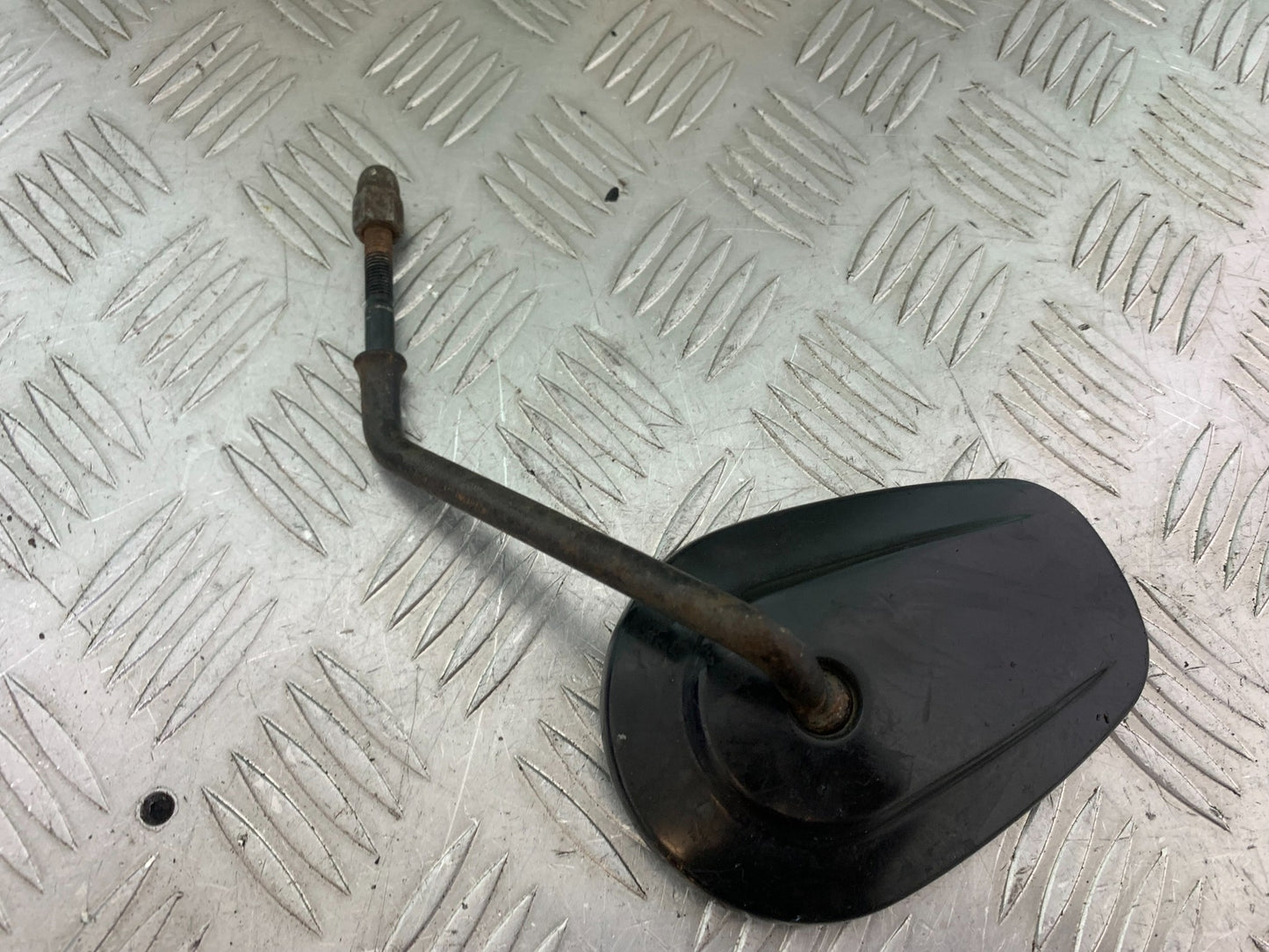 HARLEY DAVIDSON FXS BLACKLINE 1585 RIGHT MIRROR  YEAR 2012 (CMB1147)