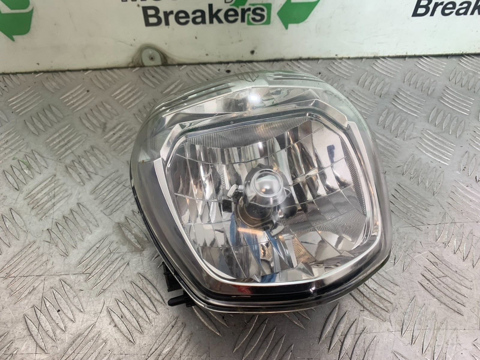SUZUKI GSR600 GSR 600 HEADLIGHT  2006-2010 (CMB1177)