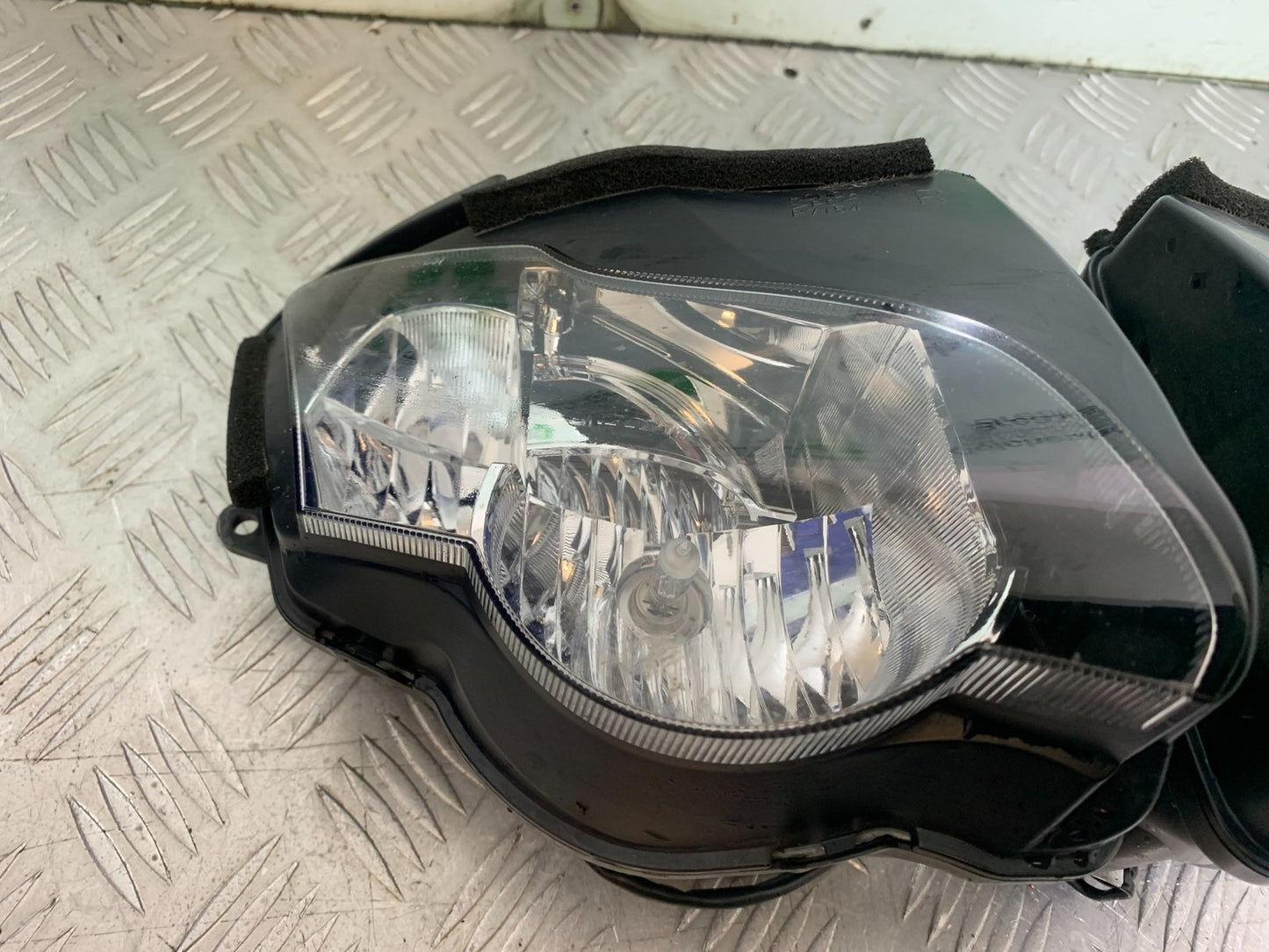 HONDA CBR1000 rr FIREBLADE HEADLIGHT 2008-2011 (CMB1253)