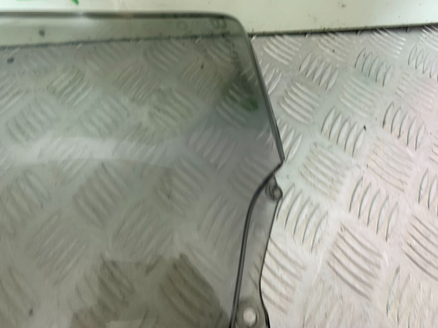 HONDA CBR1100 BLACKBIRD SCREEN  YEAR 1999-2005 (CMB1103)