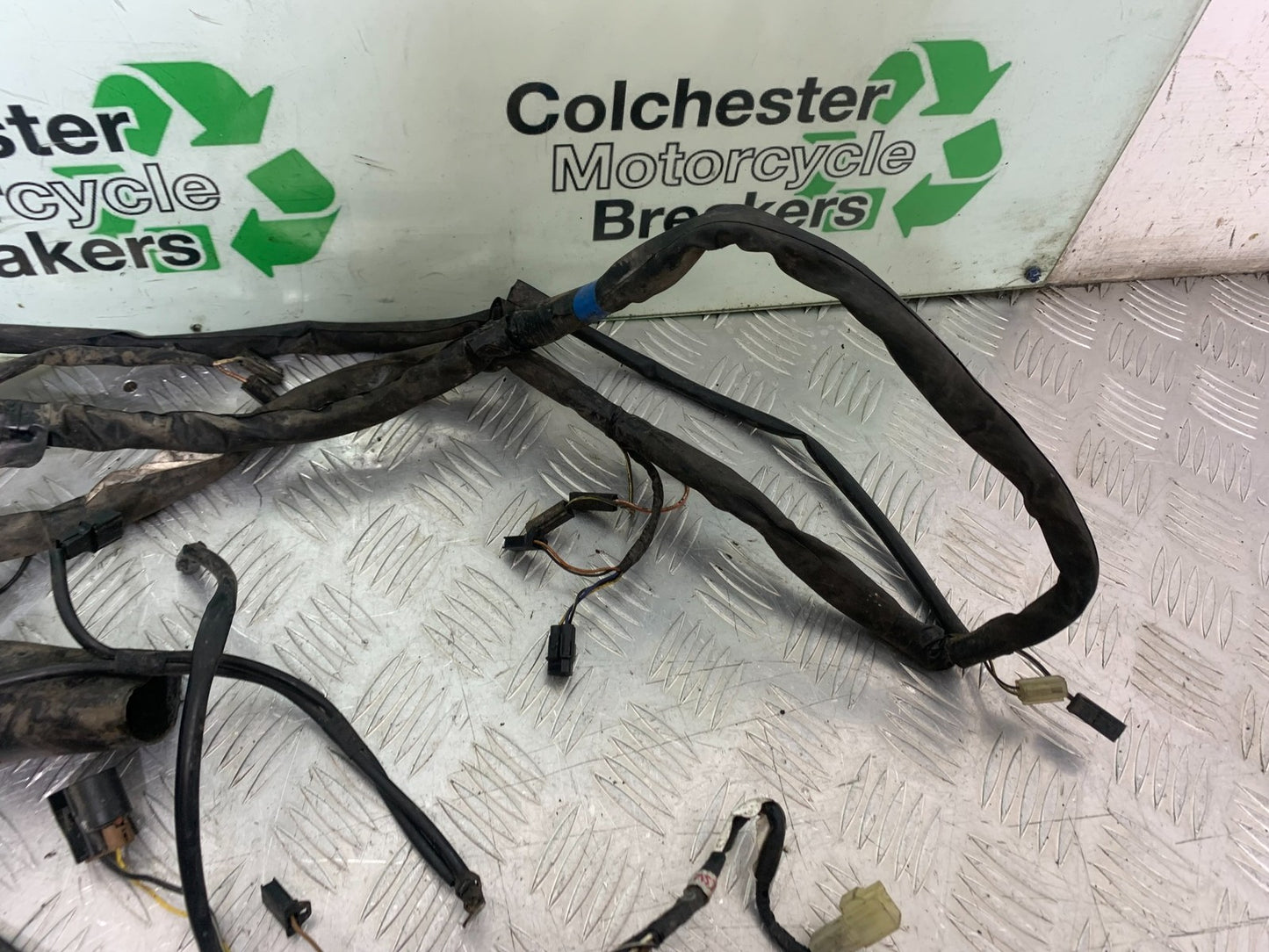 SUZUKI GSF600 GSF 600 BANDIT WIRING LOOM    2000-2004 (CMB1269)