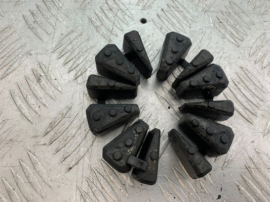YAMAHA FZS1000 FAZER CUSH DRIVE RUBBERS  YEAR 2001-05 (CMB1275)
