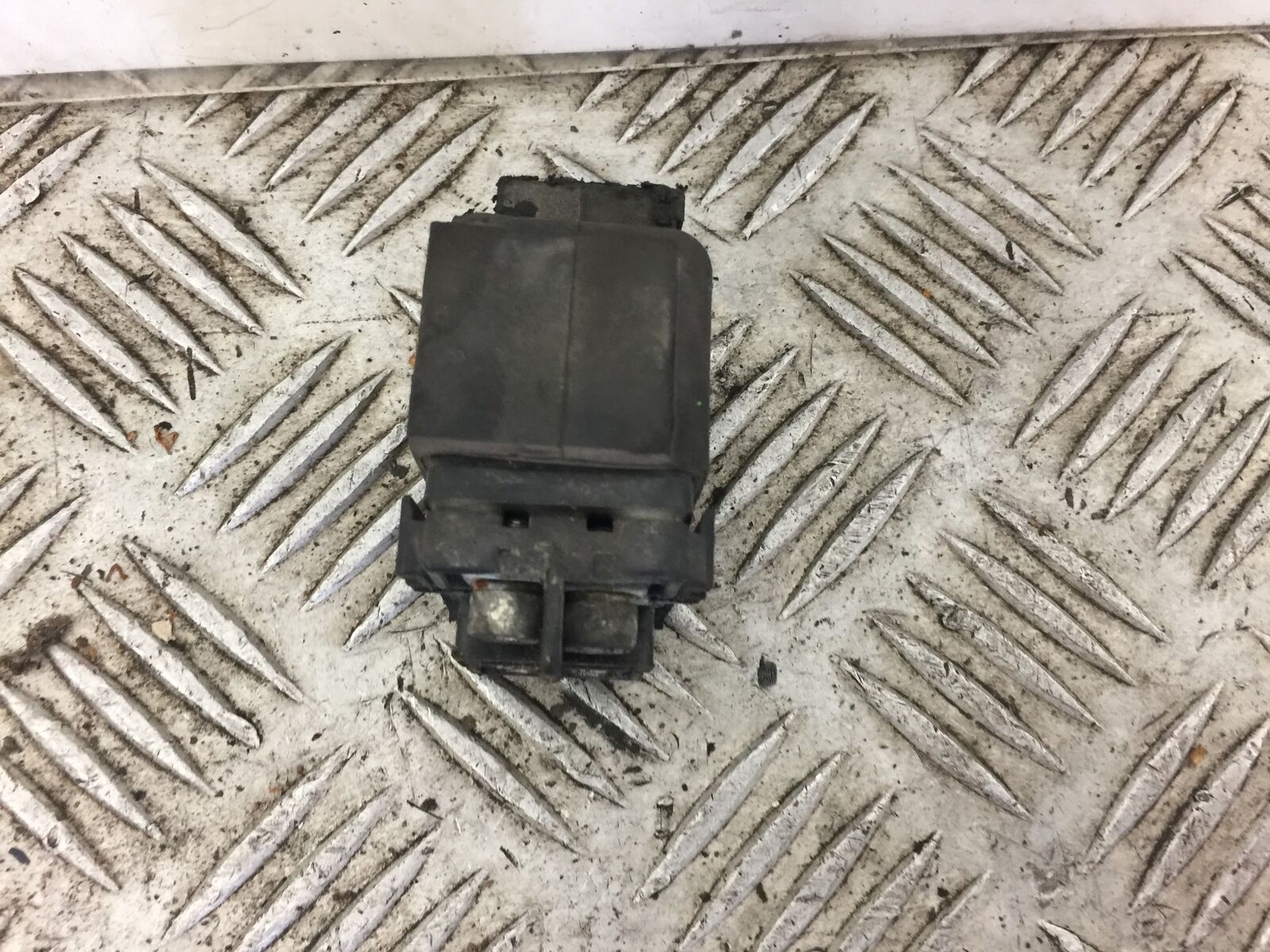 HONDA CB500 CB 500 STARTER SOLENOID  YEAR 2001