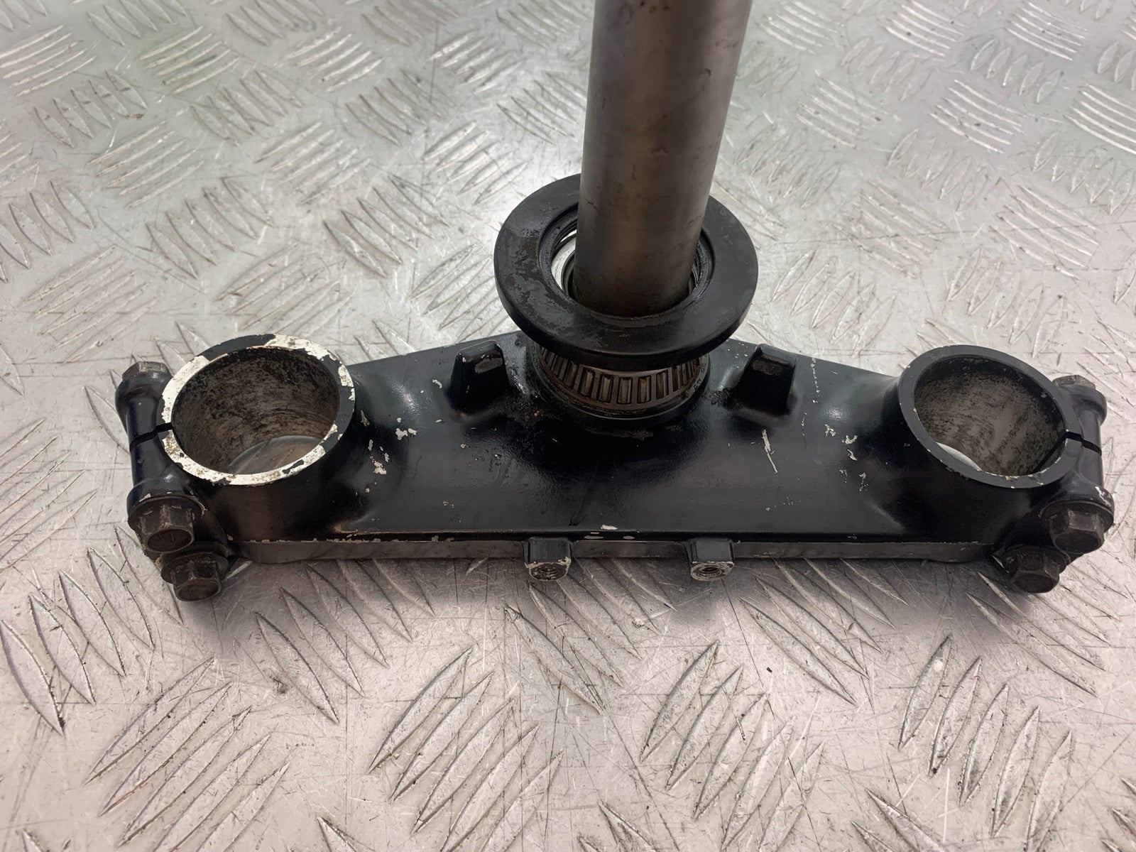 KAWASAKI ZZR1100 D BOTTOM YOKE   YEAR 1993-2001 (CMB1289)