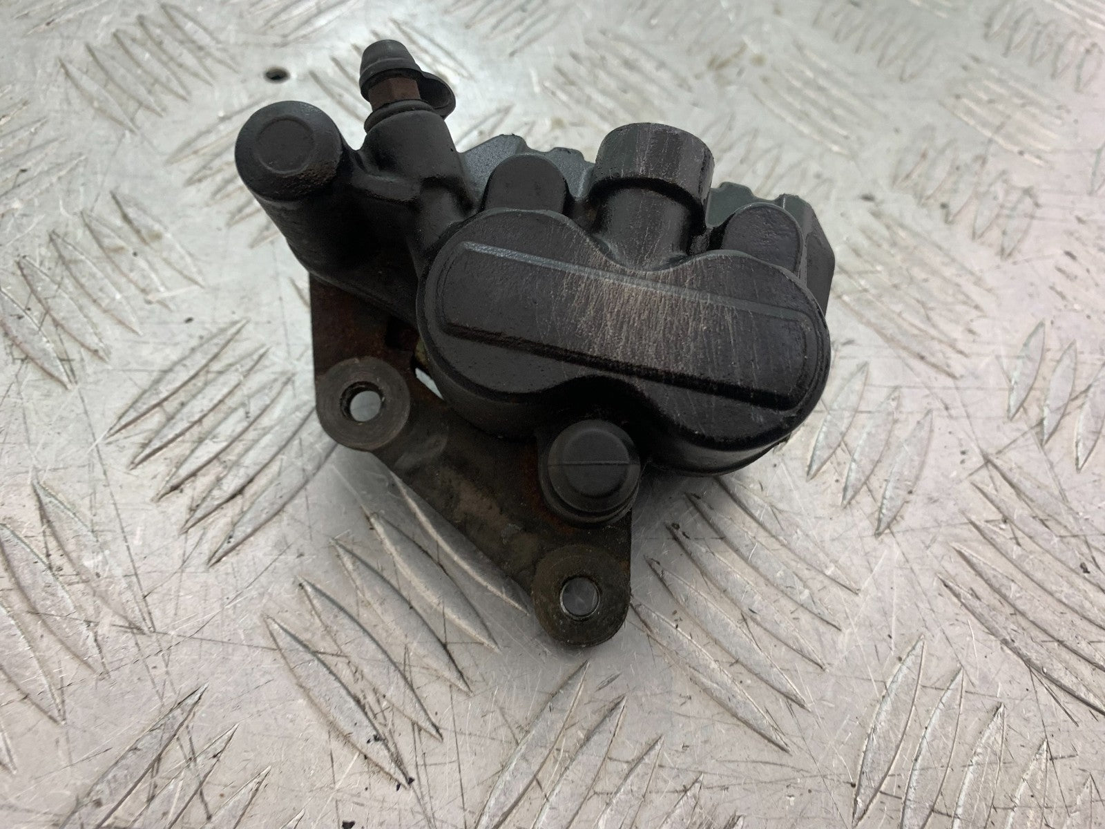 PIAGGIO VESPA GT125 L FRONT BRAKE CALIPER YEAR 2003 (CMB1300)